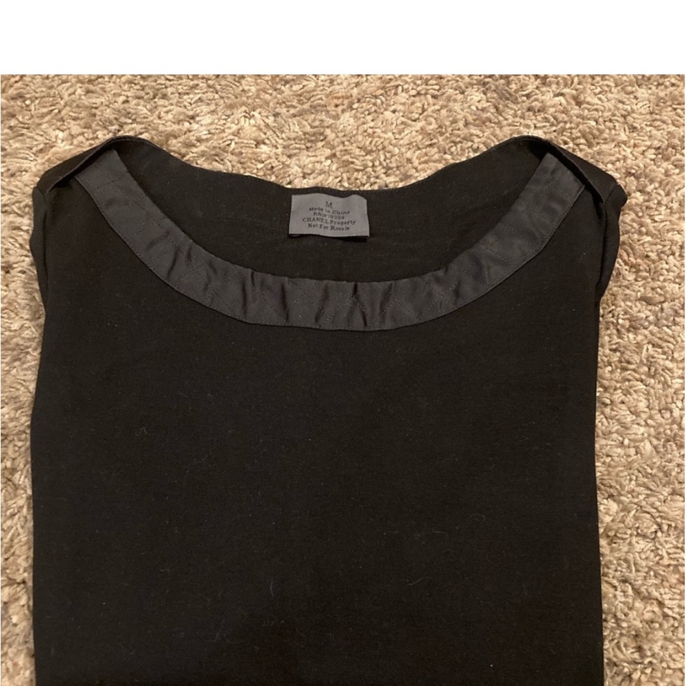 EXCELLENT LIKE NEW! Chanel 3/4 length sleeve Top Beauty Counter Top - Picture 8 of 14